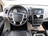 2013 Chrysler Town & Country Touring Dashboard