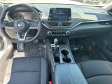 2022 Nissan Altima Interiors