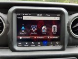 2022 Jeep Wrangler Unlimited Sahara 4x4 Controls