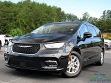 Brilliant Black Crystal Pearl Chrysler Pacifica in 2022