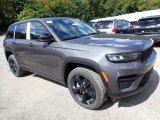 2024 Jeep Grand Cherokee Altitude X 4x4 Front 3/4 View