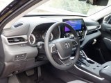 2023 Toyota Highlander Hybrid XLE Bronze Edition AWD Dashboard