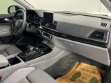 2020 Audi Q5 e Premium Plus quattro Hybrid Dashboard