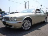 2006 Winter Gold Metallic Jaguar XJ Vanden Plas #14704683