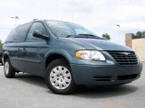2007 Magnesium Pearl Chrysler Town & Country  #15262903