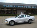 2005 Satin Silver Metallic Ford Mustang V6 Deluxe Coupe #16274352