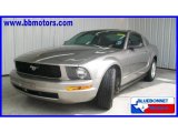 2008 Vapor Silver Metallic Ford Mustang V6 Deluxe Coupe #16334986