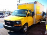 2005 Yellow GMC Savana Cutaway 3500 Commercial Moving Truck #16319112