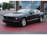 2006 Black Ford Mustang V6 Deluxe Coupe #16468457