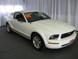 2008 Performance White Ford Mustang V6 Deluxe Coupe #16471796