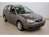 2005 Liquid Grey Metallic Ford Focus ZXW SE Wagon #16580111