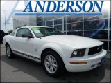 2009 Performance White Ford Mustang V6 Coupe #16577995