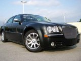 2005 Brilliant Black Crystal Pearl Chrysler 300 C HEMI #16894569