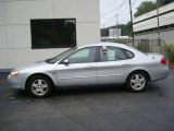 2001 Silver Frost Metallic Ford Taurus SEL #17055835