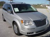 2008 Bright Silver Metallic Chrysler Town & Country Limited #1697995