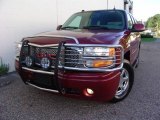 2004 GMC Yukon Denali AWD