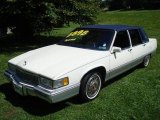 Cadillac Fleetwood 1990 Data, Info and Specs