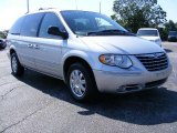 2005 Bright Silver Metallic Chrysler Town & Country Limited #17491749
