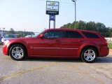 2005 Inferno Red Crystal Pearl Dodge Magnum R/T #17631074