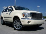 2007 Cool Vanilla White Chrysler Aspen Limited HEMI 4WD #17732541