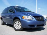 2007 Marine Blue Pearl Chrysler Town & Country  #17732539