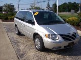 2006 Bright Silver Metallic Chrysler Town & Country Limited #17749167