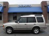 White Gold Pearl Metallic Land Rover Discovery in 1998
