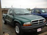 2004 Timberline Green Pearl Dodge Dakota SXT Club Cab #18171223