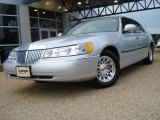 1998 Silver Frost Metallic Lincoln Town Car Signature #18159934