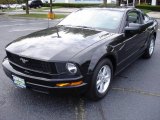 2008 Black Ford Mustang V6 Deluxe Coupe #18154176