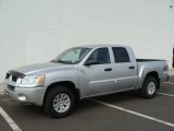 2006 Mitsubishi Raider LS Double Cab 4x4