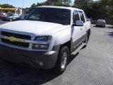 2002 Summit White Chevrolet Avalanche 2500 #18236008