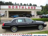 2010 Black Lincoln Town Car Signature Limited #18442289