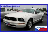 2009 Performance White Ford Mustang V6 Coupe #18511545