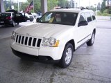 2009 Stone White Jeep Grand Cherokee Laredo #18644566