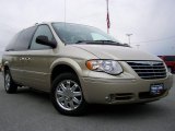 2006 Linen Gold Metallic Chrysler Town & Country Limited #19265825