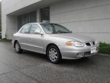 2000 Hyundai Elantra GLS Sedan