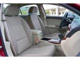 2007 Saturn Aura XE Tan Interior