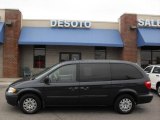 2007 Modern Blue Pearl Chrysler Town & Country LX #19363890