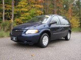 2004 Midnight Blue Pearlcoat Chrysler Town & Country LX #19834657