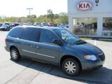 2006 Magnesium Pearl Chrysler Town & Country Touring #20015163