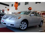 2009 Classic Silver Metallic Toyota Camry LE #20008596