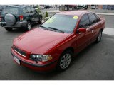 2000 Volvo S40 Red