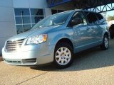 2009 Clearwater Blue Pearl Chrysler Town & Country LX #20230963