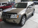 2006 Light Khaki Metallic Jeep Grand Cherokee Limited #20609359