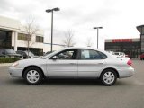 2007 Silver Frost Metallic Ford Taurus SEL #20614565