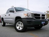 2008 Bright Silver Metallic Dodge Dakota SXT Crew Cab 4x4 #20651798