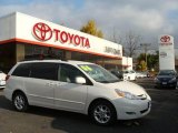 2006 Arctic Frost Pearl Toyota Sienna XLE #20729024