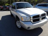 2006 Bright Silver Metallic Dodge Dakota SLT Quad Cab #21129503