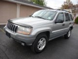 2000 Silverstone Metallic Jeep Grand Cherokee Laredo 4x4 #21126405